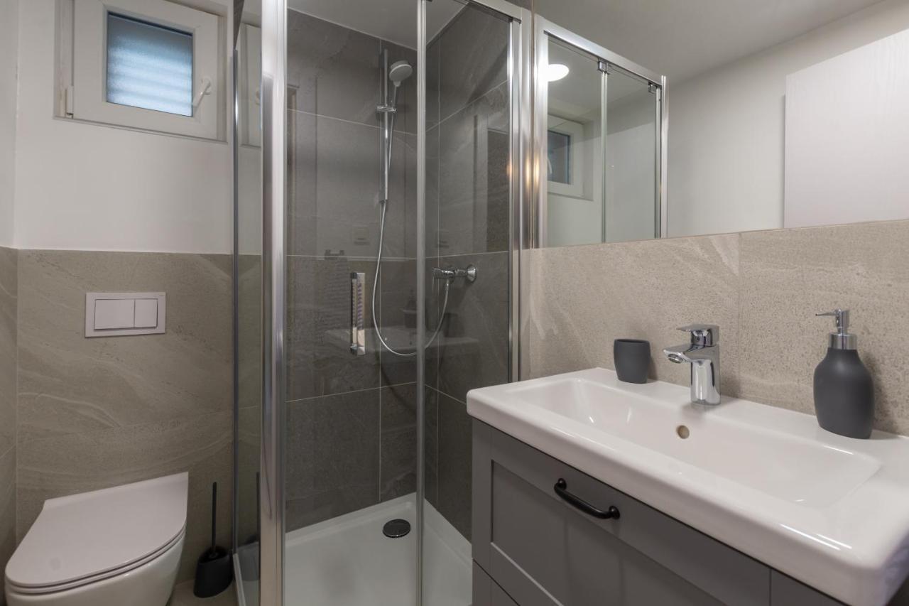 Studio Apartment Mali Medulin Eksteriør bilde